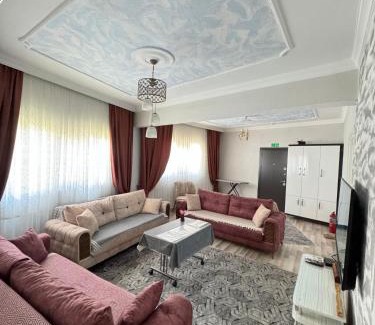 Pamukkale City Centre Apartment | Gökçen Home: Oceanfront Retreat with Perfect Ratings