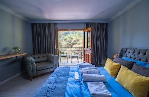 Gokbuk Hotel | Unwind at GÖKBÜK SERENITY HOTEL with Pool & Breakfast
