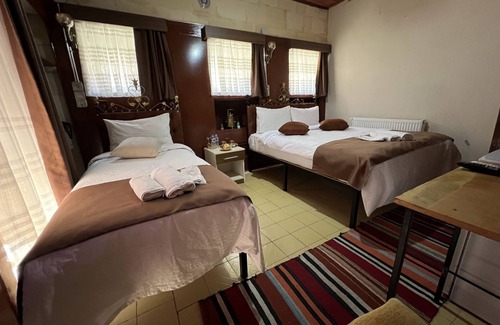 Sahinbey Bed & Breakfast | Gökhan Bey Konağı: Guest Approved with Breakfast & Kitchen