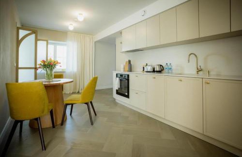 Kuressaare Apartment | Family-Friendly Güldenstubbe Residences with Sauna & High Rating