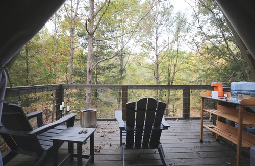 Talladega Cabin | G-1 Glamp in Bohamia - Perfect Family Retreat in Nature