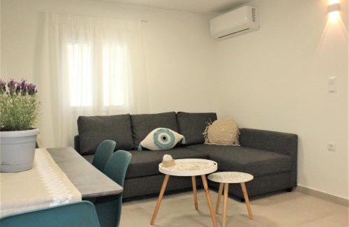 Kalamata Apartment | Experience G&K House Garden: 9.9/10 Rated, Family-Friendly Stay