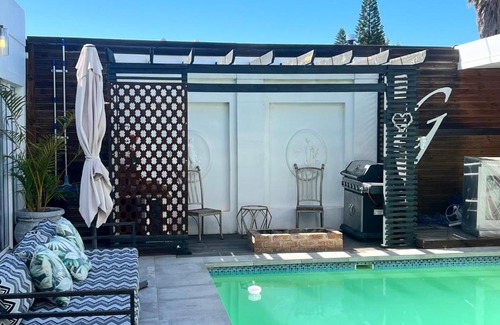 Kraaifontein Apartment | Cozy G's Apartment on 32: Pet-Friendly with Pool Access