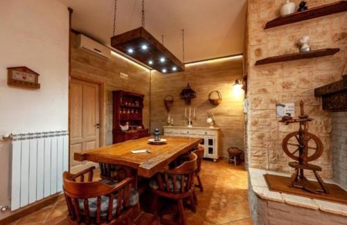 San Pancrazio Salentino House | Experience G&S Rustic House: A 4-Star Family Retreat