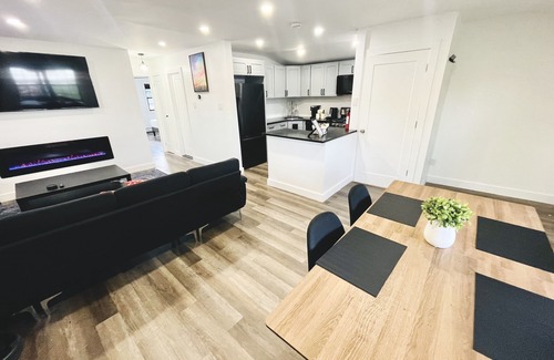 Queens House | Renovated G Suite - Family-Friendly Near JFK Airport!