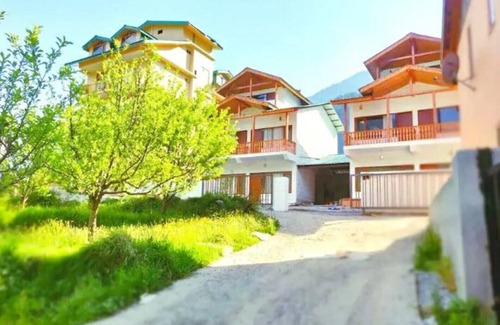 Manali House | Experience G Villas: Mountain View Cottage for Families & Pets