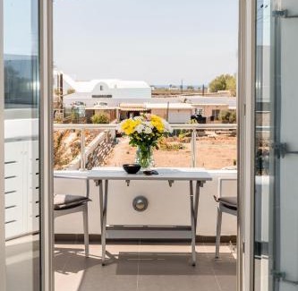 Kamari Apartment | G & W Suites: 4-Star Oceanfront Retreat with Hot Tub