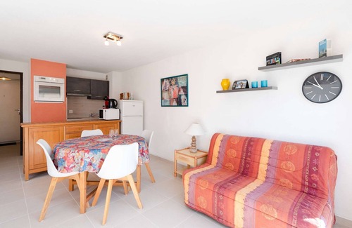 Narbonne-Plage Apartment | G11: NARBONNE-PLAGE Oceanfront 2-Room Flat, Rated 10/10