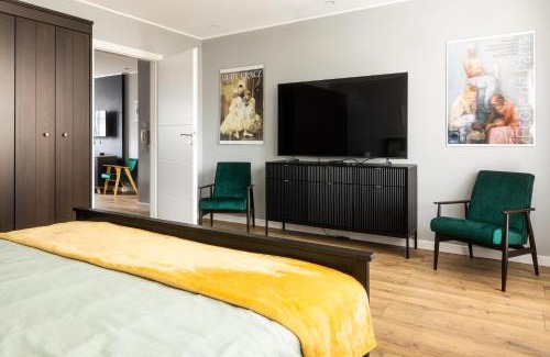 Osiedle Grunwaldzkie Apartment | G15 Apartment: Highly Rated & Family-Friendly Retreat