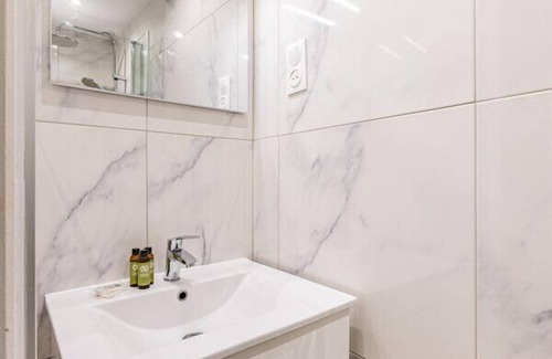 Notre-Dame-des-Champs Apartment | Charming G2 Studio Near Jardin Luxembourg & Bon Marché