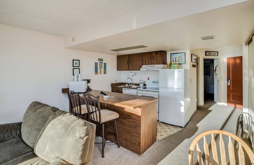 Gearhart Condo | Pet-Friendly Oceanview Retreat with Top Guest Rating 9.4