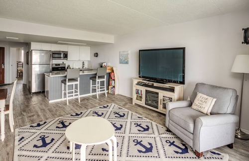 Gearhart Condo | Pet-Friendly Retreat with Ocean View and Spa Access