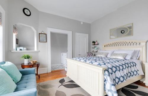 Fan District House | Prime Location Hotel Near Museums with Free Parking