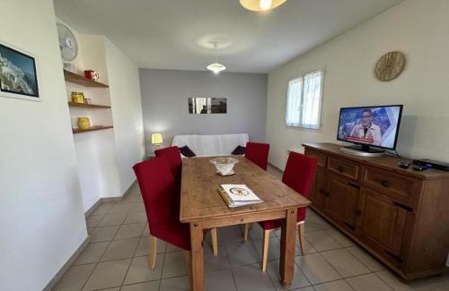 Mugron House | Family-Friendly Gabardan: Perfect Stay with 10/10 Rating