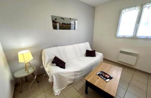 Mugron House | Family-Friendly Gabardan: Perfect Stay with 10/10 Rating