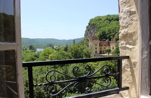 La Roque-Gageac House | Discover Gabarier's House in La Roque Gageac's Heart
