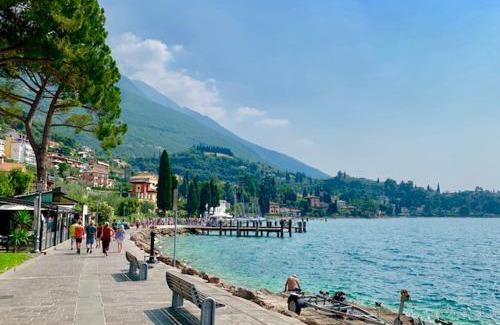 Malcesine House | Gabbiano: Oceanfront Retreat with 9.5/10 Guest Reviews