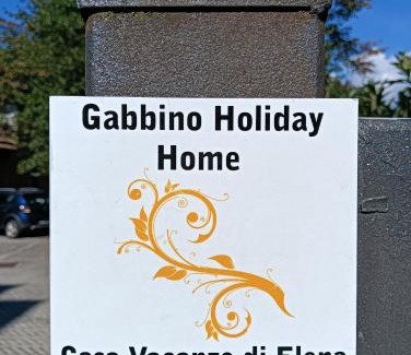 Albate Apartment | Gabbinoholidayhome: Cozy Apartment in Picturesque Setting