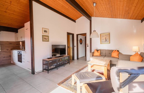 Immenstaad am Bodensee House | Kid-Friendly Gable Roof House: Perfect for Family Getaways