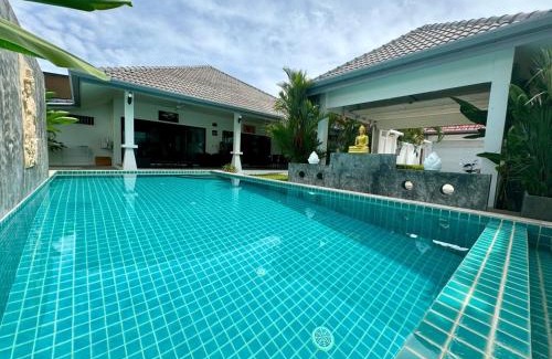 Ban Saiyuan Villa | Experience Gabriel Villa by G Estate: Oceanfront Oasis Awaits