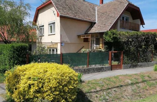 Szolad House | Experience Comfort at Gabriella Ház - Rated 9/10!