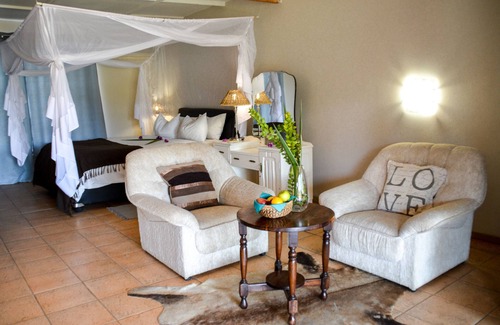 Otavi Cabin | Discover Gabus Game Ranch: Family-Friendly Retreat with Pool