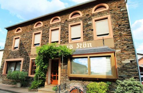 Rachtig Apartment | Guest Rated 9/10 - Gaestehaus Kön with Family-Friendly Amenities