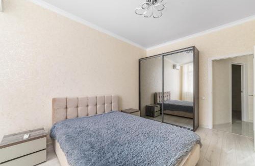 Arcadia Apartment | Gagarin 3-Bedroom Apartment: Top-Rated & Pet Friendly Stay