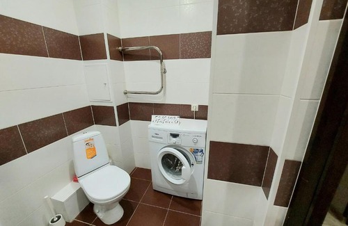 Nizhny Novgorod Apartment | Top-Rated Gagarinskiye Vysoty with Breakfast & Hot Tub