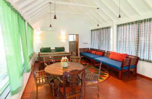 Kuilapalayam House | Cozy Gaia's Garden Guest House with Family-Friendly Amenities