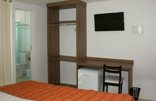 Cavaleiros Hotel | Gaia Suites Macaé: Guest Rated 10/10 with Family Amenities