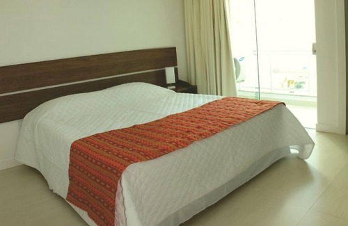 Cavaleiros Hotel | Gaia Suites Macaé: Guest Rated 10/10 with Family Amenities