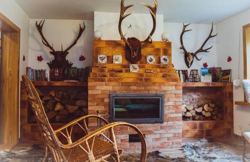 gmina Lubycza Krolewska House | Gajówka na Roztoczu: Family-Friendly Retreat with Ocean Views