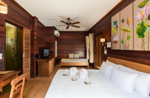 Ko Chang Resort | Relaxing GajaPuri Resort Koh Chang with Pool & Private Beach