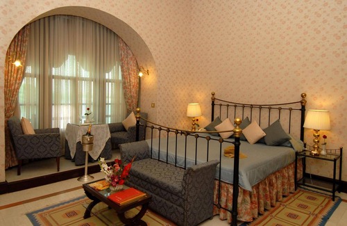 Gajner Hotel | Discover Gajner Palace: Family-Friendly with Top Amenities