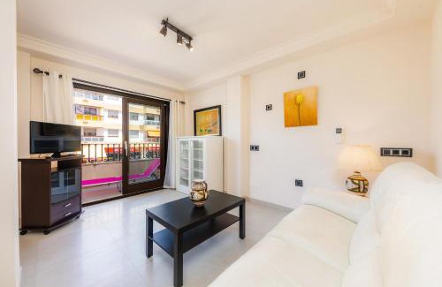 Cala Ratjada Apartment | Ideal Gala Hotel: Family-Friendly Retreat with Great Ratings