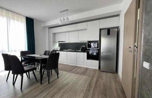 Cordau Apartment | Top-Rated Gala Residence Baile Felix: Family-Friendly Stay