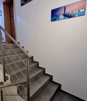 Vonyarcvashegy Apartment | Cozy Galamb Vendégház: Family-Friendly with Kitchen Access