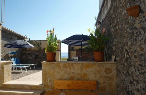 Fondachello House | GALATEA: Just Steps from the Ocean - Family-Friendly Retreat