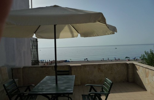Fondachello House | GALATEA: Just Steps from the Ocean - Family-Friendly Retreat