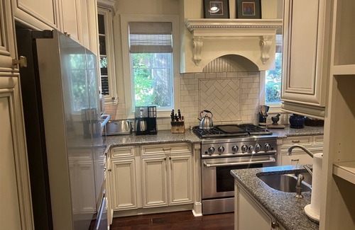Auburn - Opelika House | Galavant on Gatewood: 3 Bed, 3 Bath with Exceptional Rating