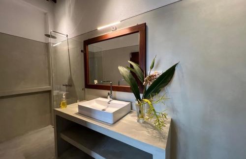 Unawatuna Hotel | Scenic Galawatta Beach Resort with Oceanfront Amenities