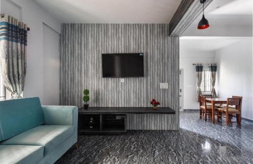 Jayanagar Apartment | Midtown Meridian by JadeCaps: Family-Friendly Stay Near HCG
