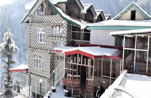 Kufri House | Family-Friendly Galaxy Inn by StayApart for Memorable Stays