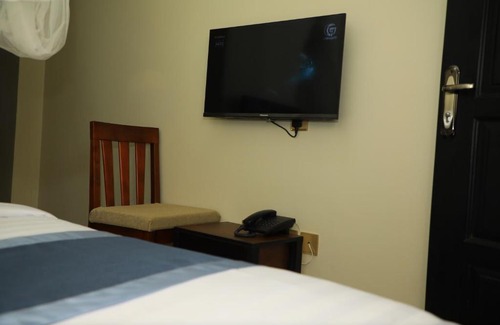 Kampala Hotel | Budget-Friendly Galaxy Motel Kampala with Breakfast & Kitchen