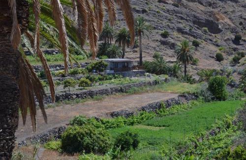 Alojera Ski Chalet | Galeón Ossorio: Breathtaking Oceanfront Views Await