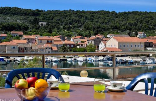 Iz Apartment | Galeb 2: Pet & Child Friendly Stay with Great Reviews