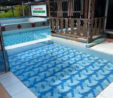 Sekinchan House | Galeri Merah Teratak Anak Amas