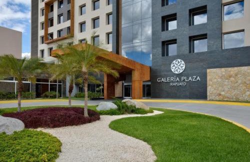 Irapuato Hotel | Unwind at Galeria Plaza Irapuato: Pool, Spa & Ocean Views
