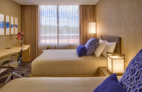 Irapuato Hotel | Elevate Your Stay at Galeria Plaza Irapuato - Guest Rated 9.4
